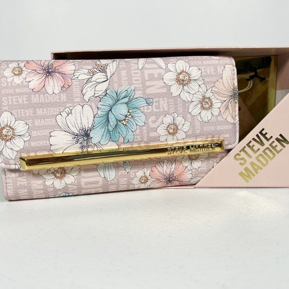 STEVE MADDEN Blush Floral Multi Logo Bar Trifold Wallet Wristlet NEW WITH TAG!!! - Picture 14 of 16
